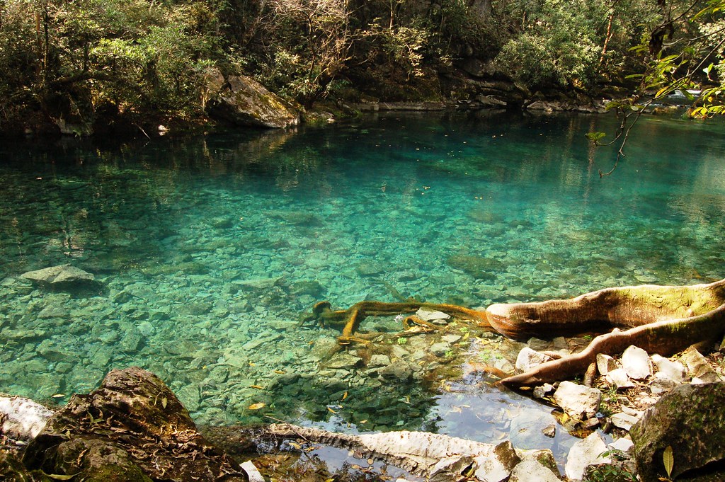 Poza Azul dónde está